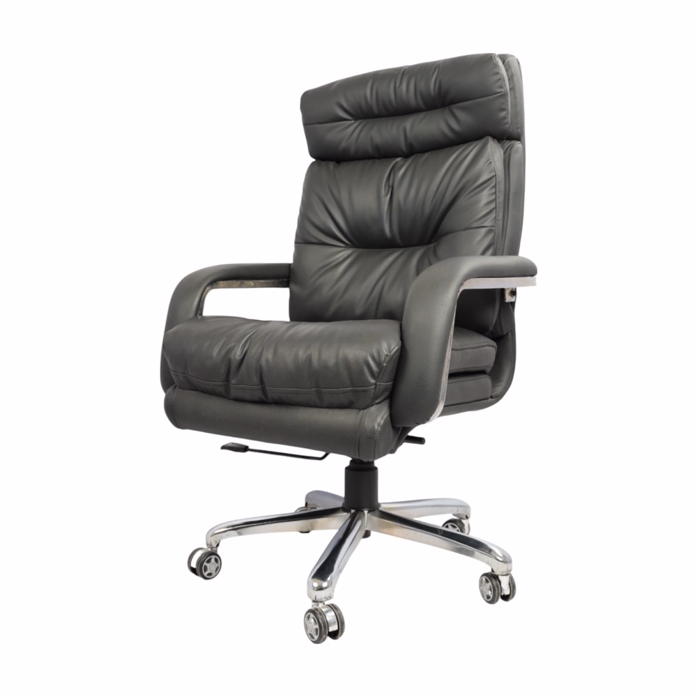 Modular cluster workstation with white laminated surface and black metal frame, designed for modern team offices by W4wood